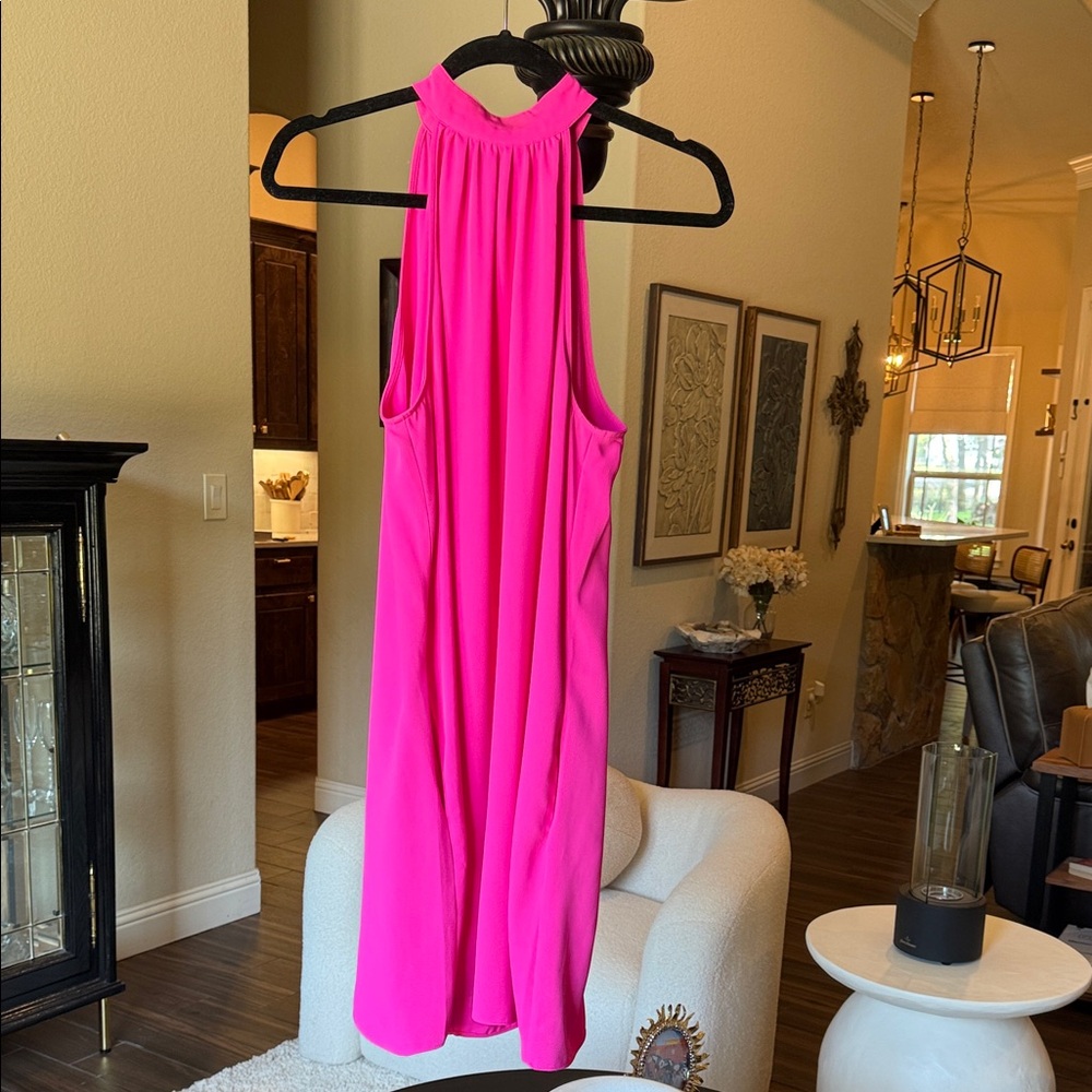 Elegant Pink Sleeveless Dress